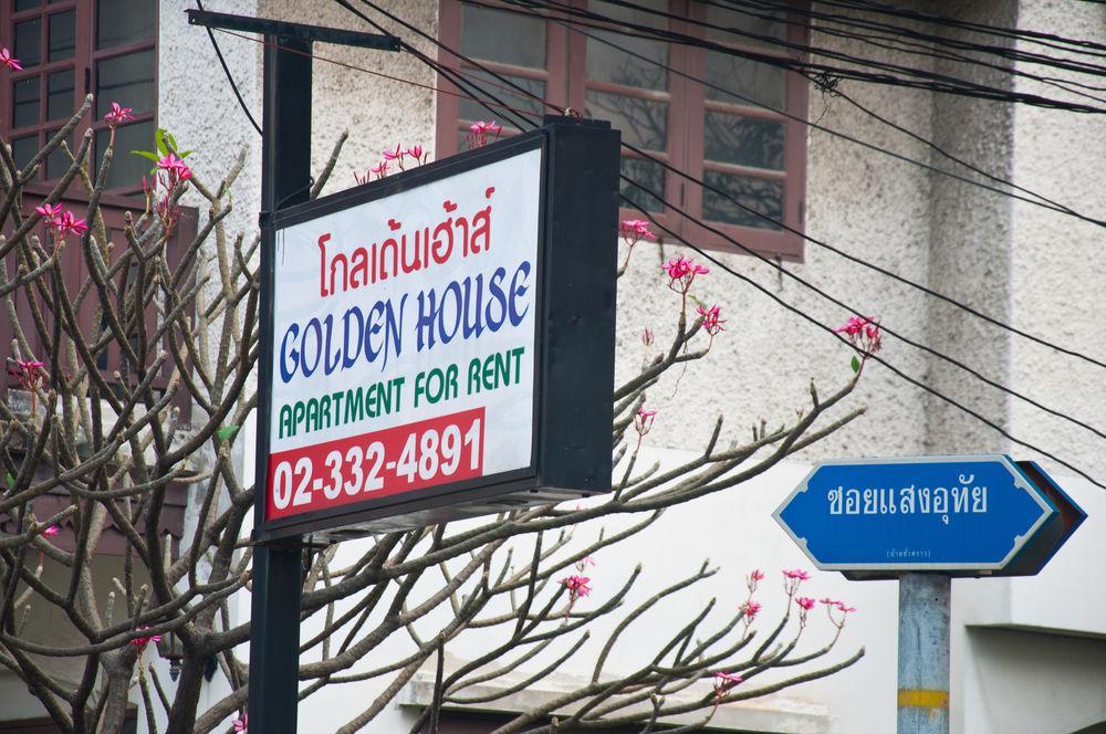 Golden House @ On-Nut Station Motell Bangkok Exteriör bild
